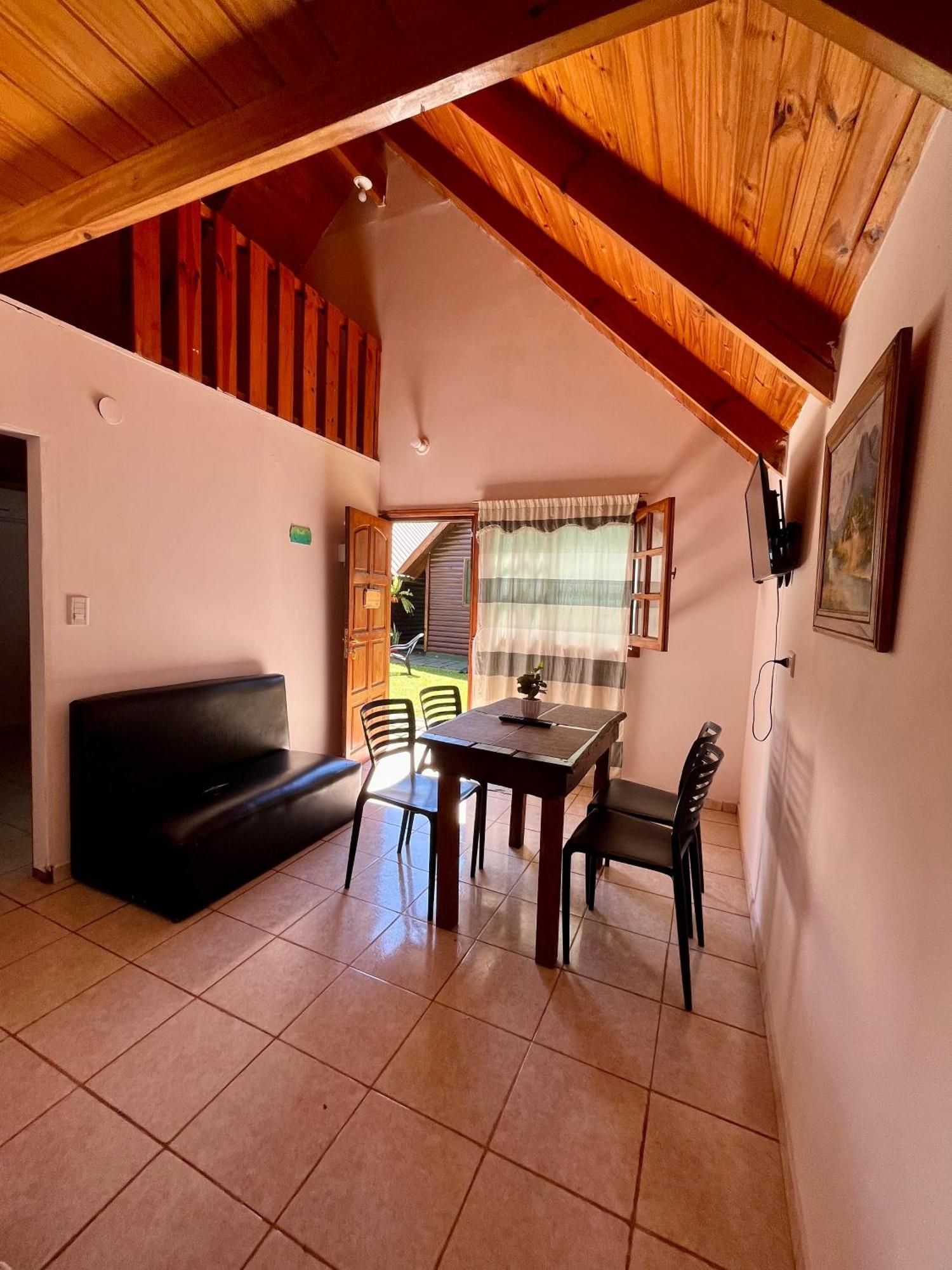Cabanas Merale Excelente Ubicacion Puerto Iguazu Exterior photo