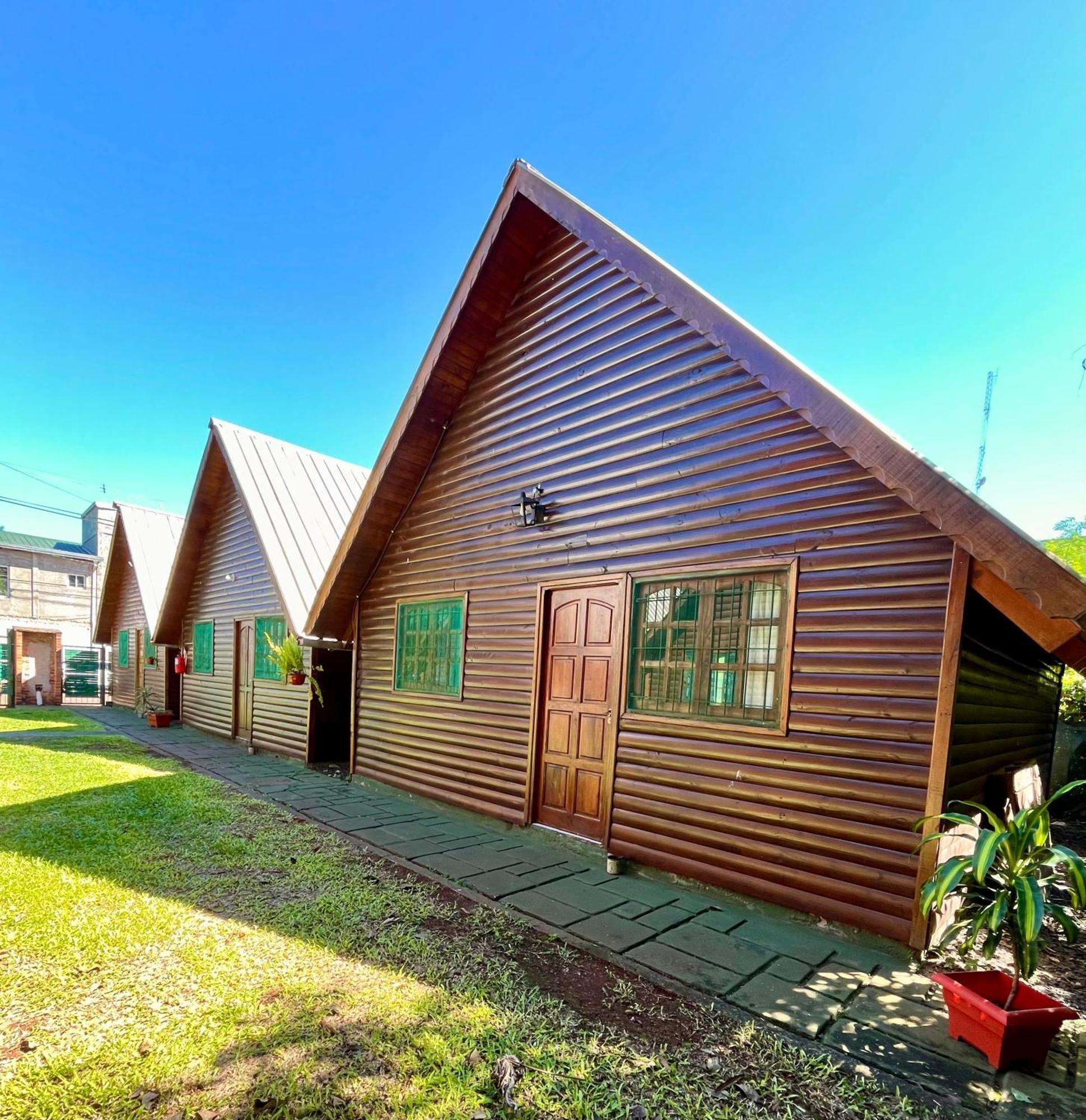 Cabanas Merale Excelente Ubicacion Puerto Iguazu Exterior photo