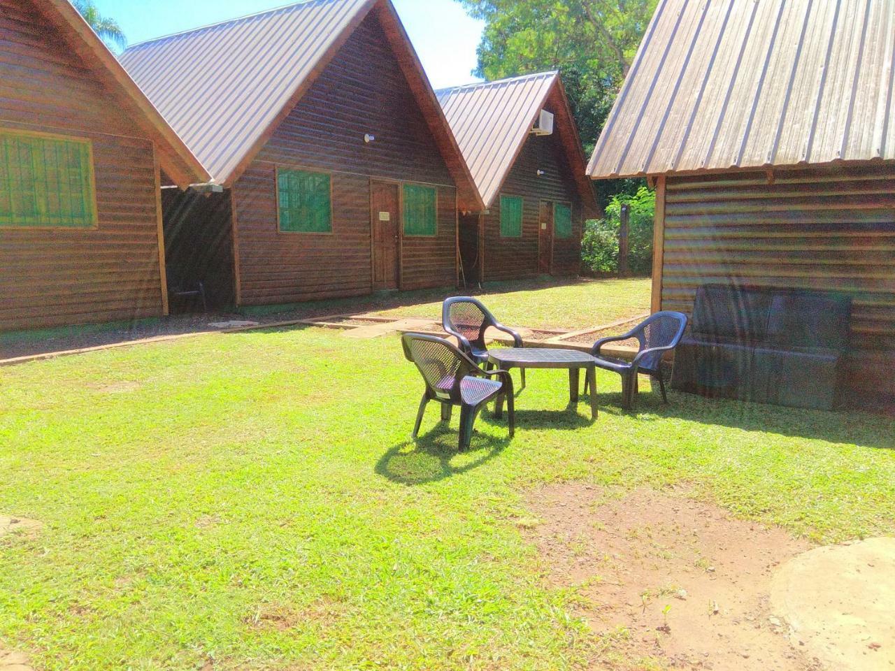 Cabanas Merale Excelente Ubicacion Puerto Iguazu Exterior photo