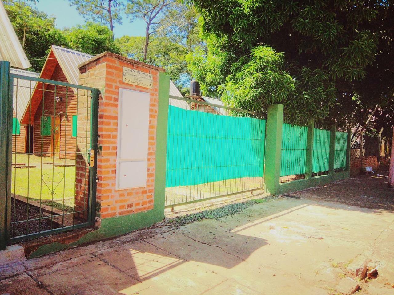 Cabanas Merale Excelente Ubicacion Puerto Iguazu Exterior photo